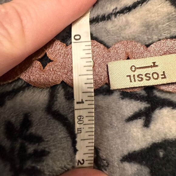 Fossil brown leather women’s belt with bronze detail size medium - Picture 5 of 5